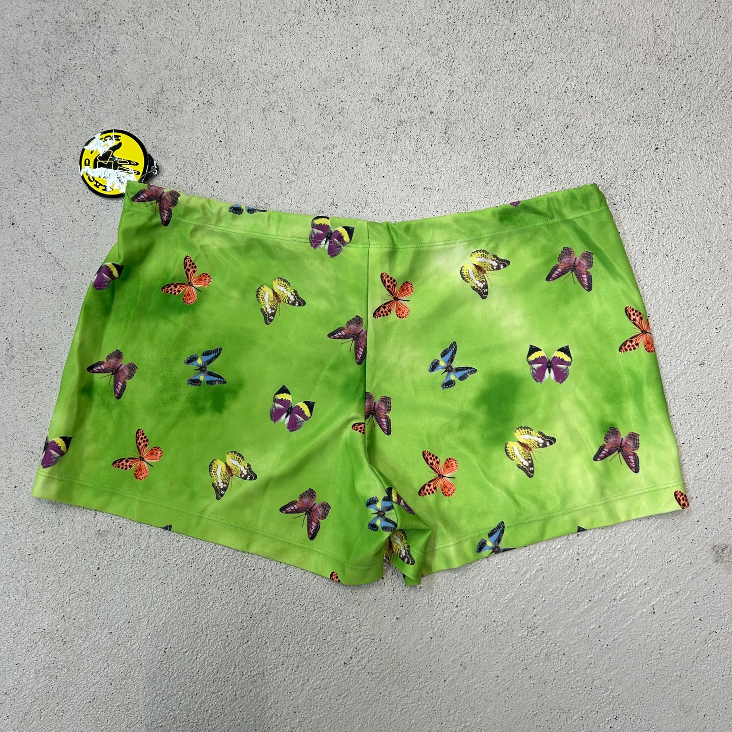 Deadstock 90s body glove butterfly shorts