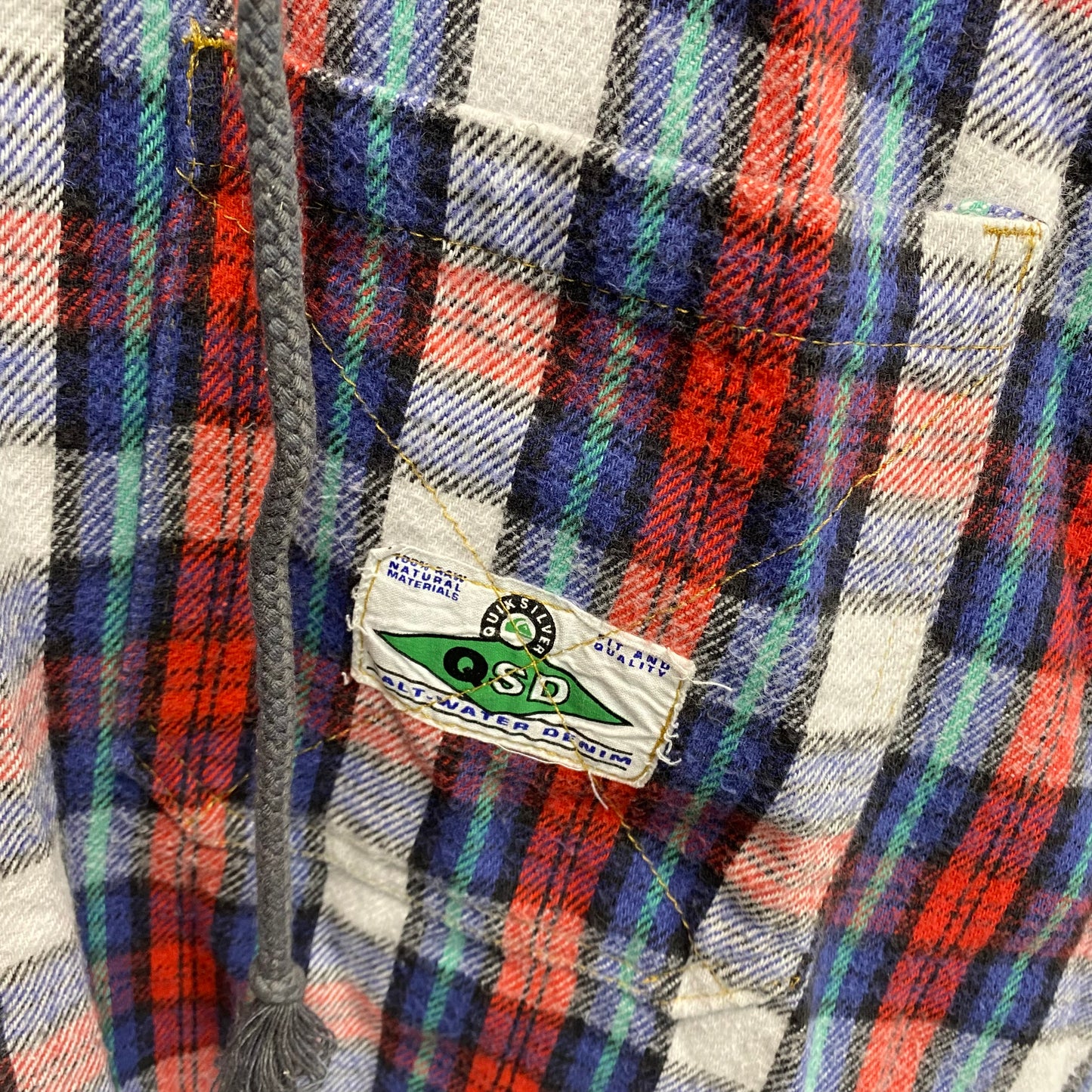 Vintage 1990s quiksilver hooded flannel