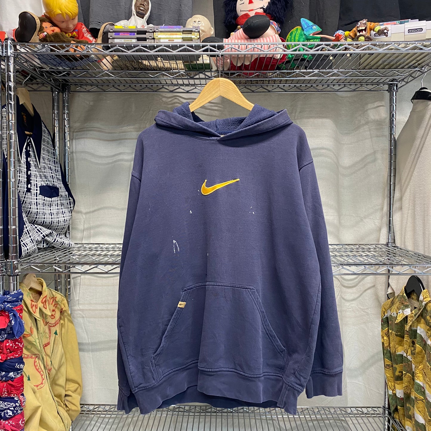 Vintage thrashed 2000s nike hoodie