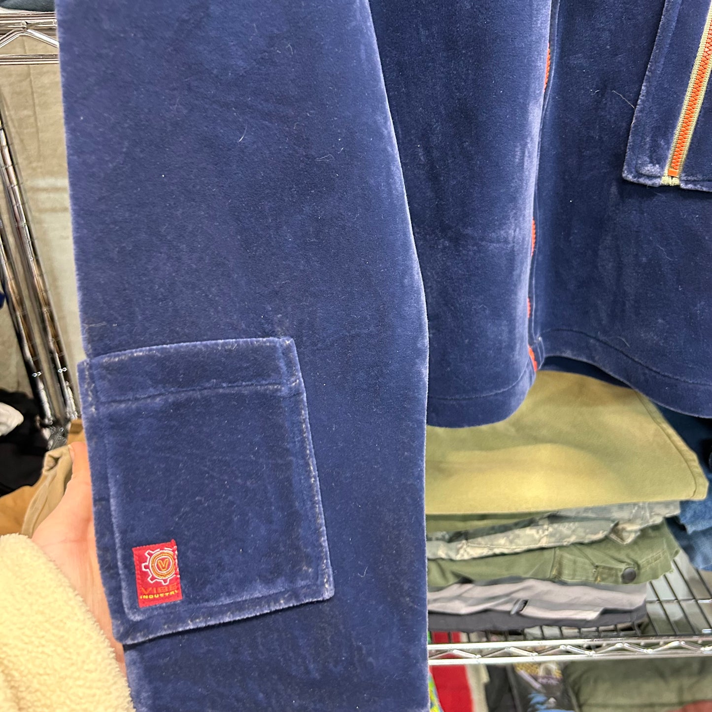 Deadstock 90s cargo velvet zip up