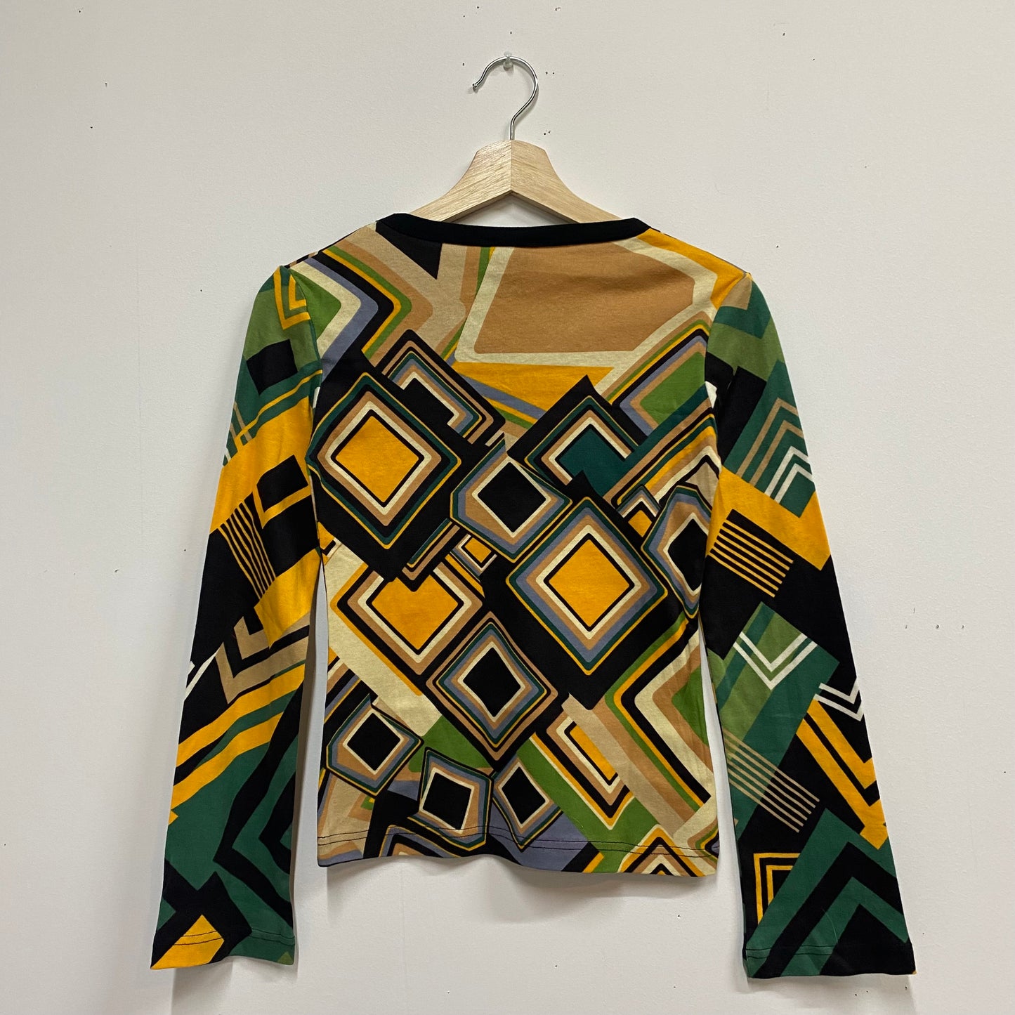 Deadstock late 90s/00s hayes graphic top