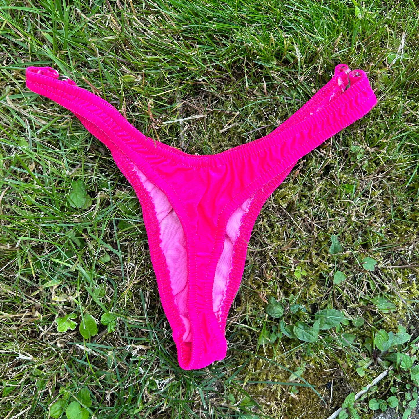 Deadstock 1980s fuscia thong bikini