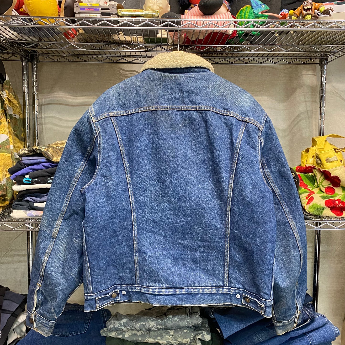 Late 70s early 80s levis sherpa lined denim jacket
