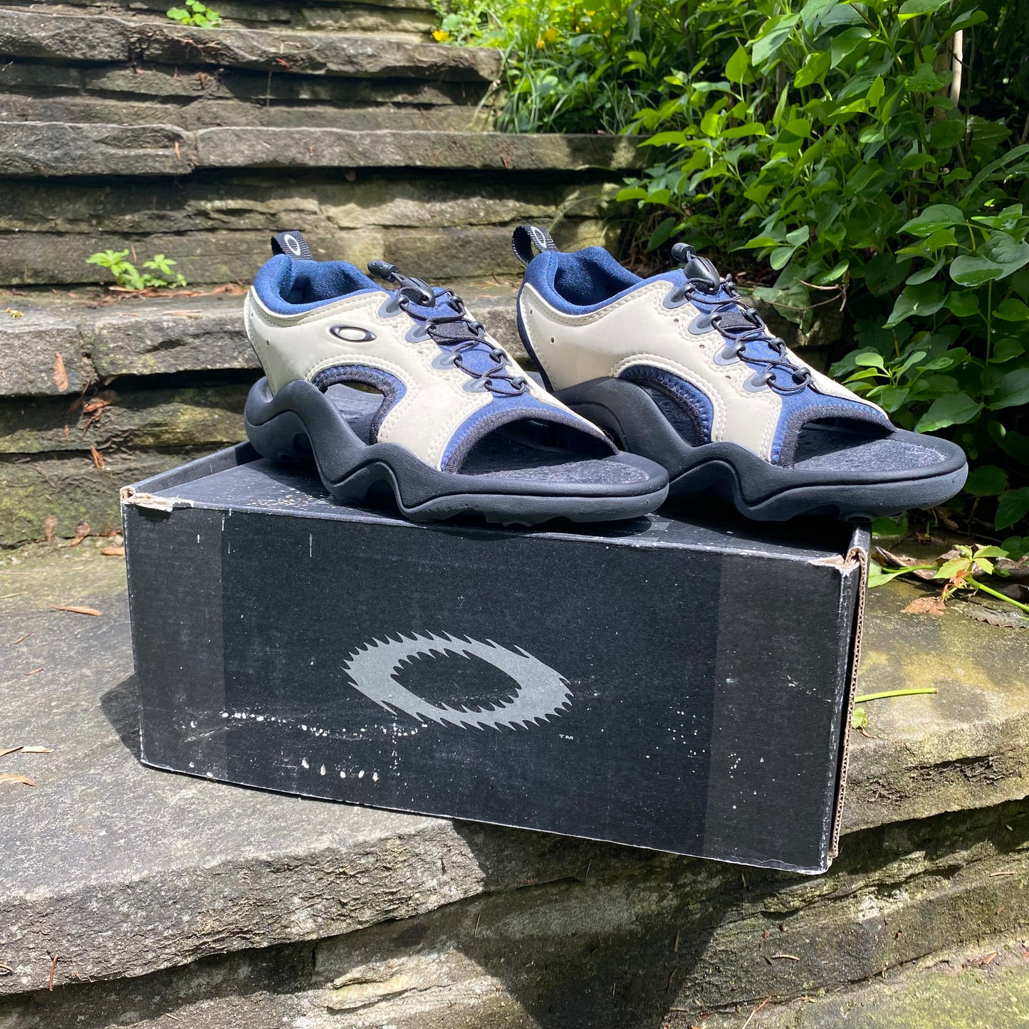 DEADSTOCK 2001 oakley big smoke sandals