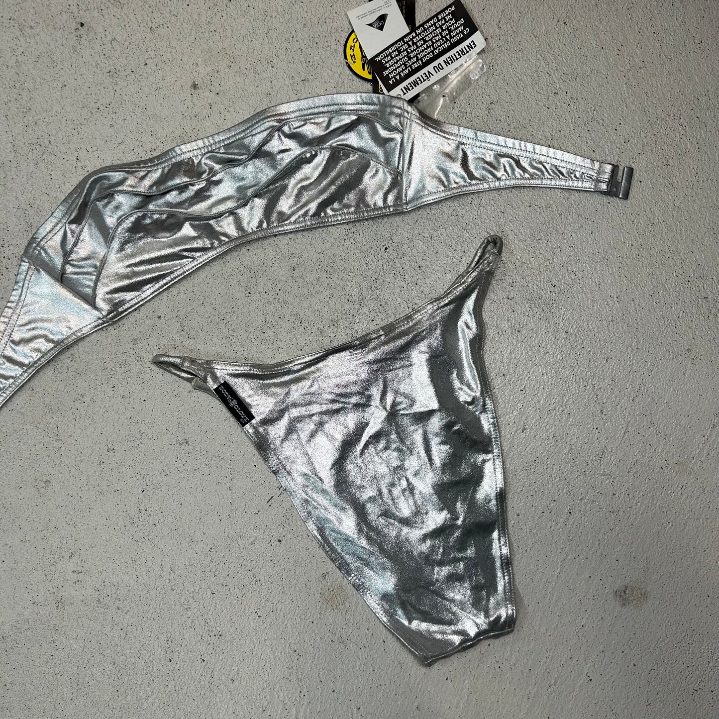 Deadstock 90s body glove metallic silver bandeau bikini