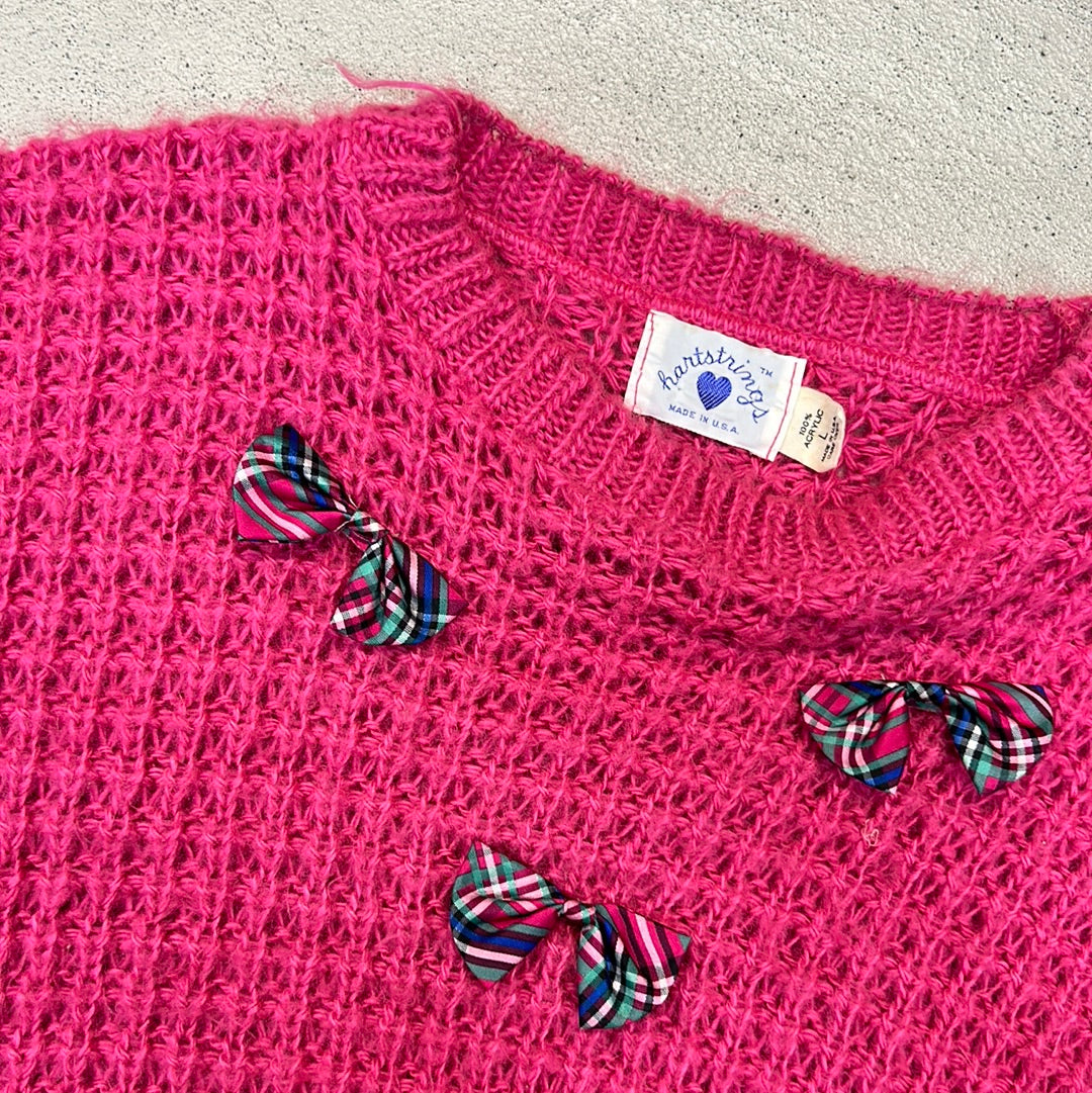 1980s fuscia bow knit sweater