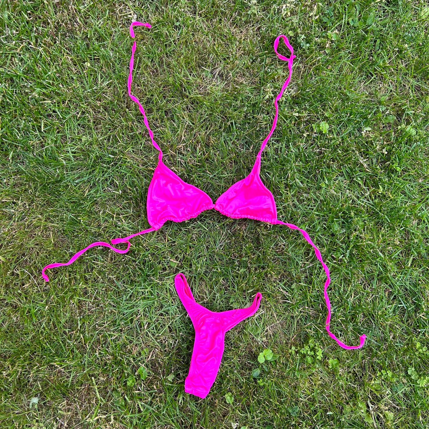 Deadstock early 1990s neon pink thong bikini