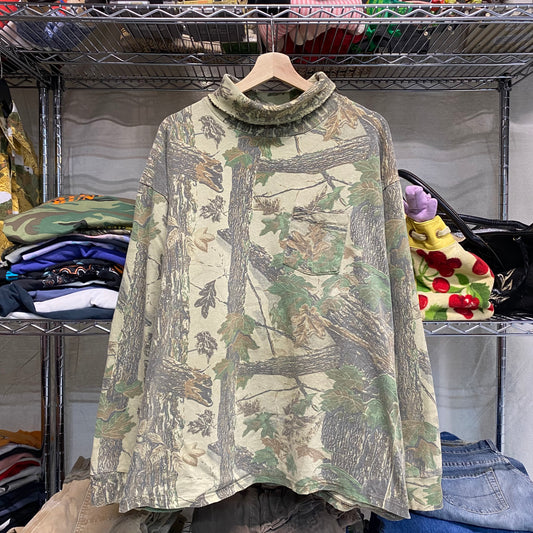 Vintage 90s real tree camo long sleeve turtle neck distressed