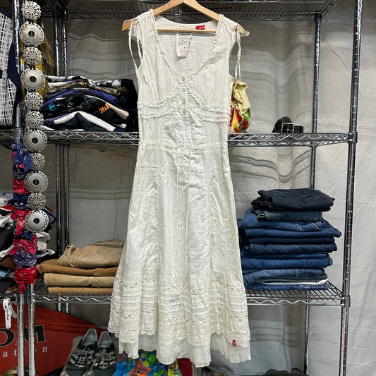 Early 2000s cotton white layered dress